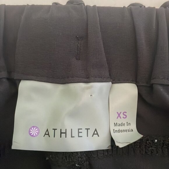 Athleta 3" Shorts - Picture 4 of 11